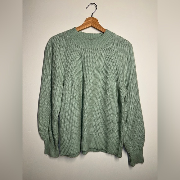 LOFT Light Green Women's Crew Neck Sweater - Picture 1 of 4